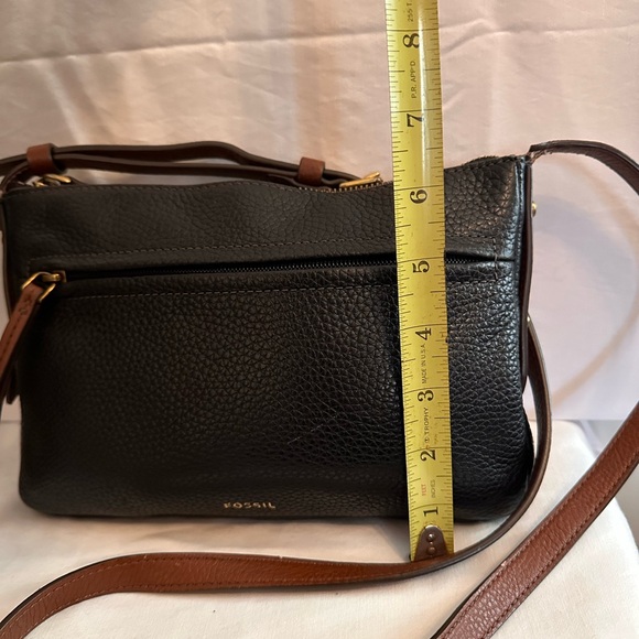 Fossil | leather | crossbody | zipper | black & brown | 9x9 | purse - Picture 6 of 15
